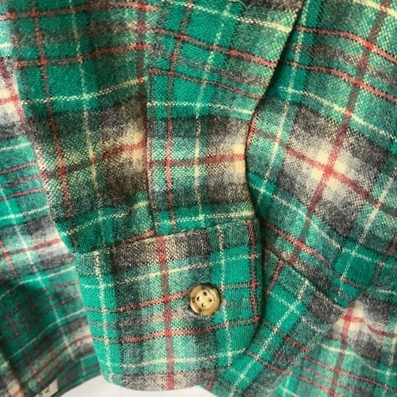 Pendleton 100% Wool Long Sleeve Button Down Vintage Shirt - Picture 8 of 13
